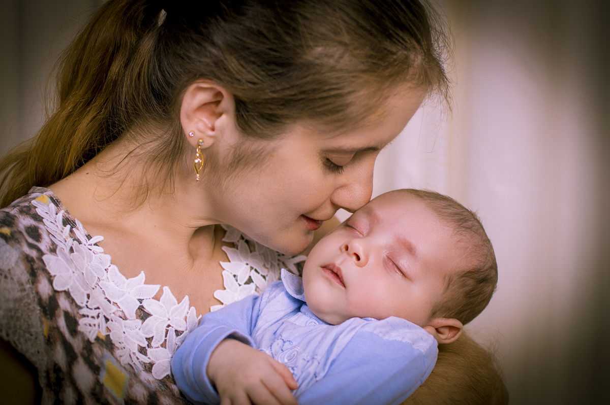 acompanhamento mensal, fotografia de bebês, ensaio família, ensaios infantis, fotógrafo de família, estúdio fotográfico bariri, fotógrafo profissional de família, família, mãe de menino, pai de menino, dia das mães