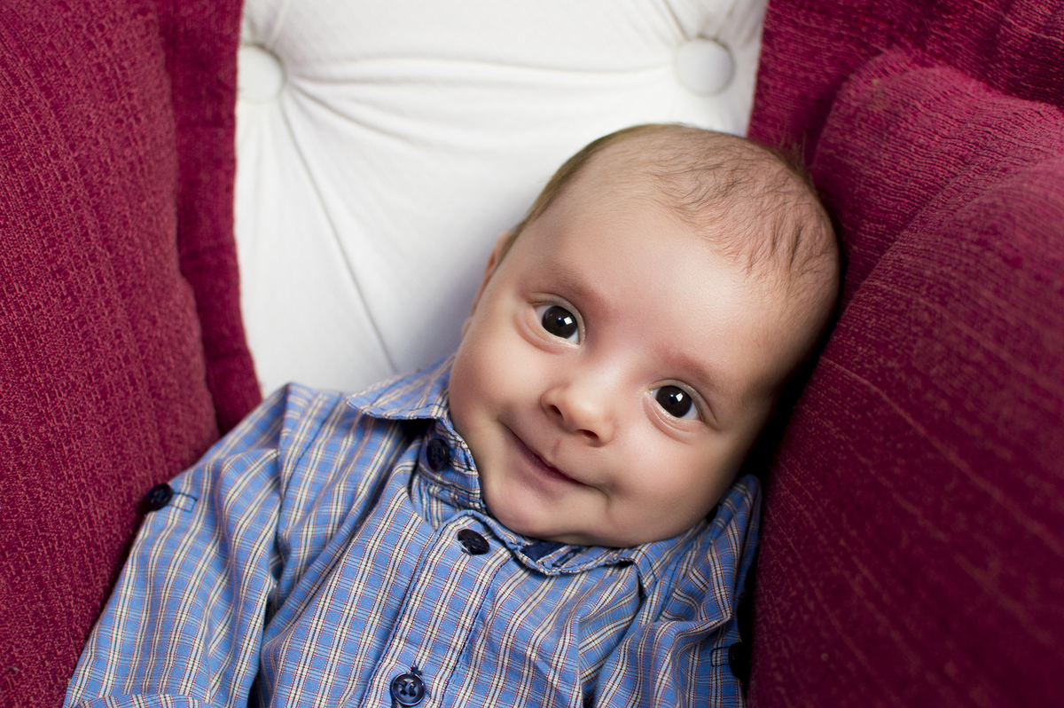 acompanhamento mensal, fotografia de bebês, ensaio família, ensaios infantis, fotógrafo de família, estúdio fotográfico bariri, fotógrafo profissional de família, família, mãe de menino, pai de menino, dia das mães