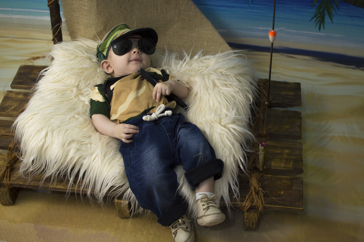 acompanhamento mensal, fotografia de bebês, ensaio família, ensaios infantis, fotógrafo de família, estúdio fotográfico bariri, fotógrafo profissional de família, família, mãe de menino, pai de menino, pescaria, jangada, tal pai tal filho, dia dos pais