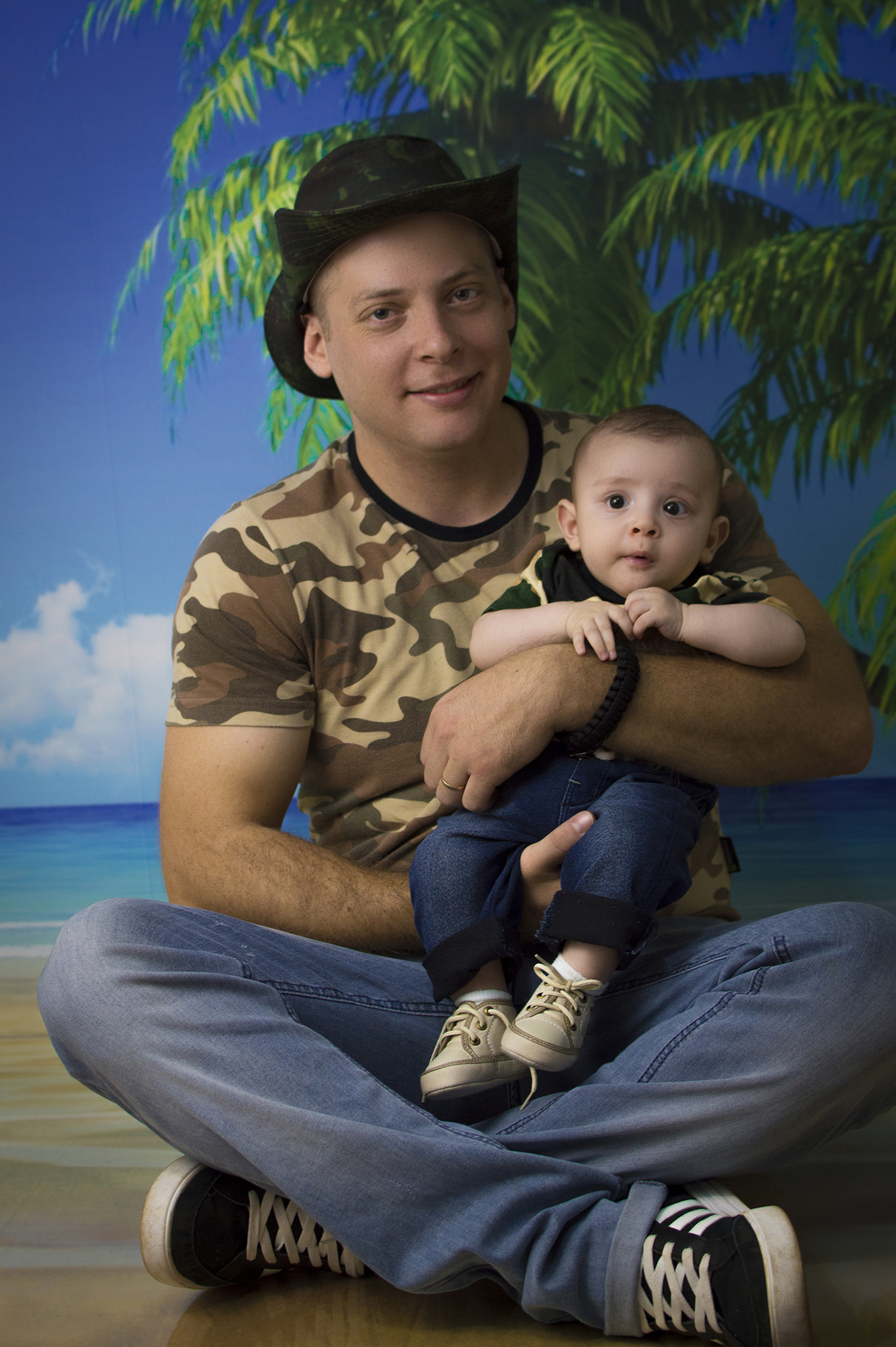 acompanhamento mensal, fotografia de bebês, ensaio família, ensaios infantis, fotógrafo de família, estúdio fotográfico bariri, fotógrafo profissional de família, família, mãe de menino, pai de menino, pescaria, jangada, tal pai tal filho, dia dos pais