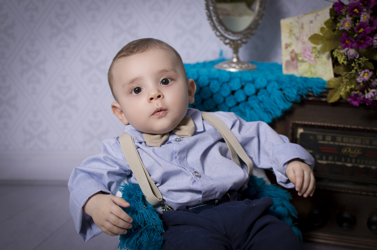 acompanhamento mensal, fotografia de bebês, ensaio família, ensaios infantis, fotógrafo de família, estúdio fotográfico bariri, fotógrafo profissional de família, família, mãe de menino, pai de menino, copa do mundo, social, vintage, roupinha social
