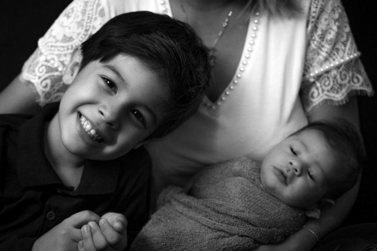 newborn bariri, newborn, recém nascidos, fotografia para recém nascidos, fotografia infantil, fotógrafo profissional de crianças, estúdio fotografia infantil, estúdio newborn, props, sessão fotografia, estúdio fotográfico bariri, Danilo Pinezi Fotografia