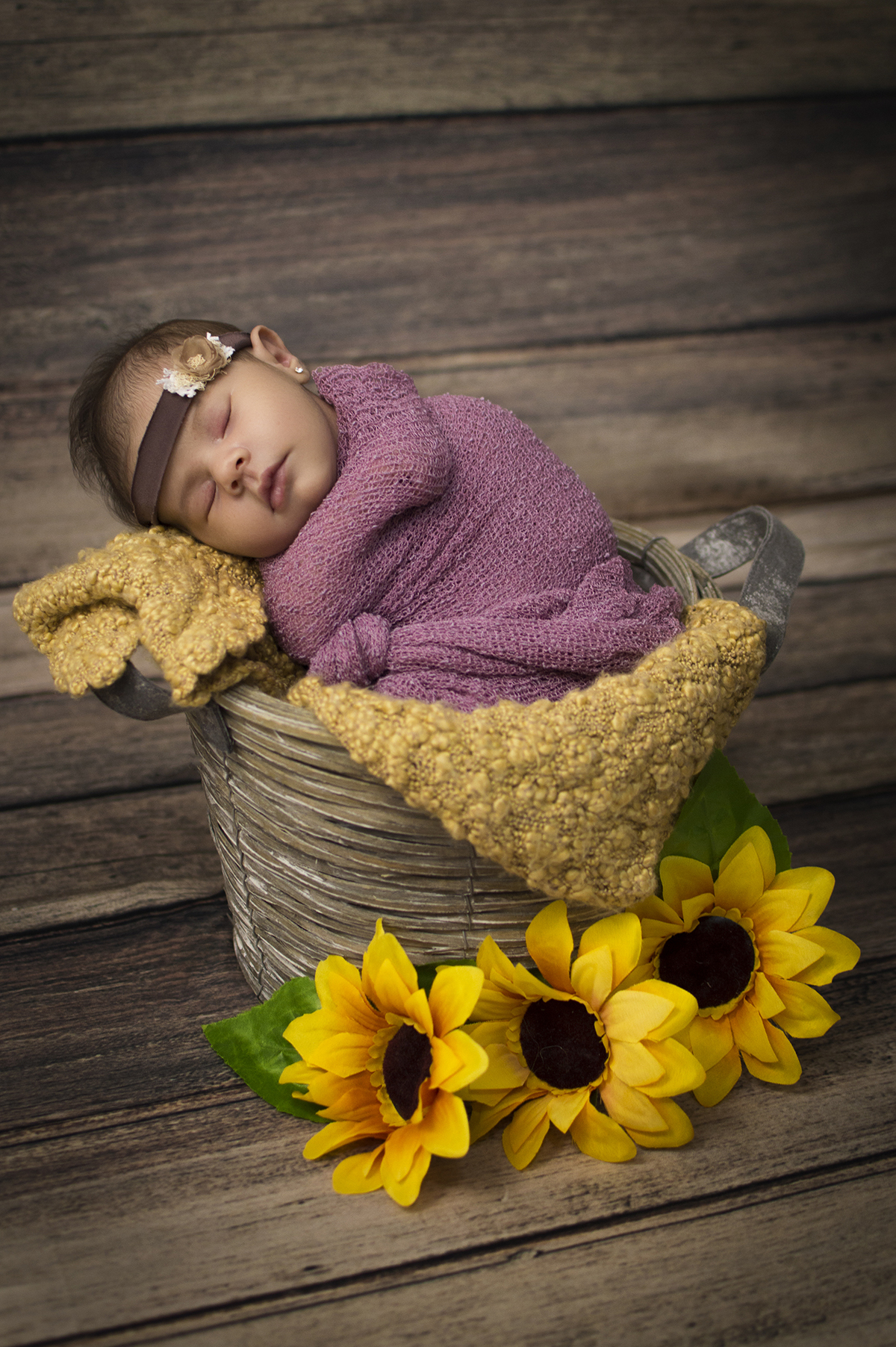 newborn bariri, newborn, recém nascidos, fotografia para recém nascidos, fotografia infantil, fotógrafo profissional de crianças, estúdio fotografia infantil, estúdio newborn, props, sessão fotografia, estúdio fotográfico bariri, Danilo Pinezi Fotografia