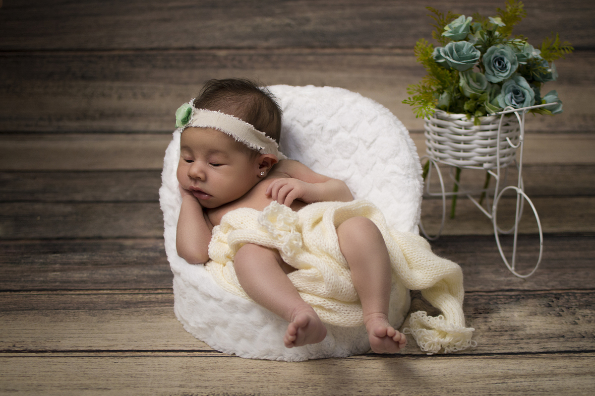 newborn bariri, newborn, recém nascidos, fotografia para recém nascidos, fotografia infantil, fotógrafo profissional de crianças, estúdio fotografia infantil, estúdio newborn, props, sessão fotografia, estúdio fotográfico bariri, Danilo Pinezi Fotografia