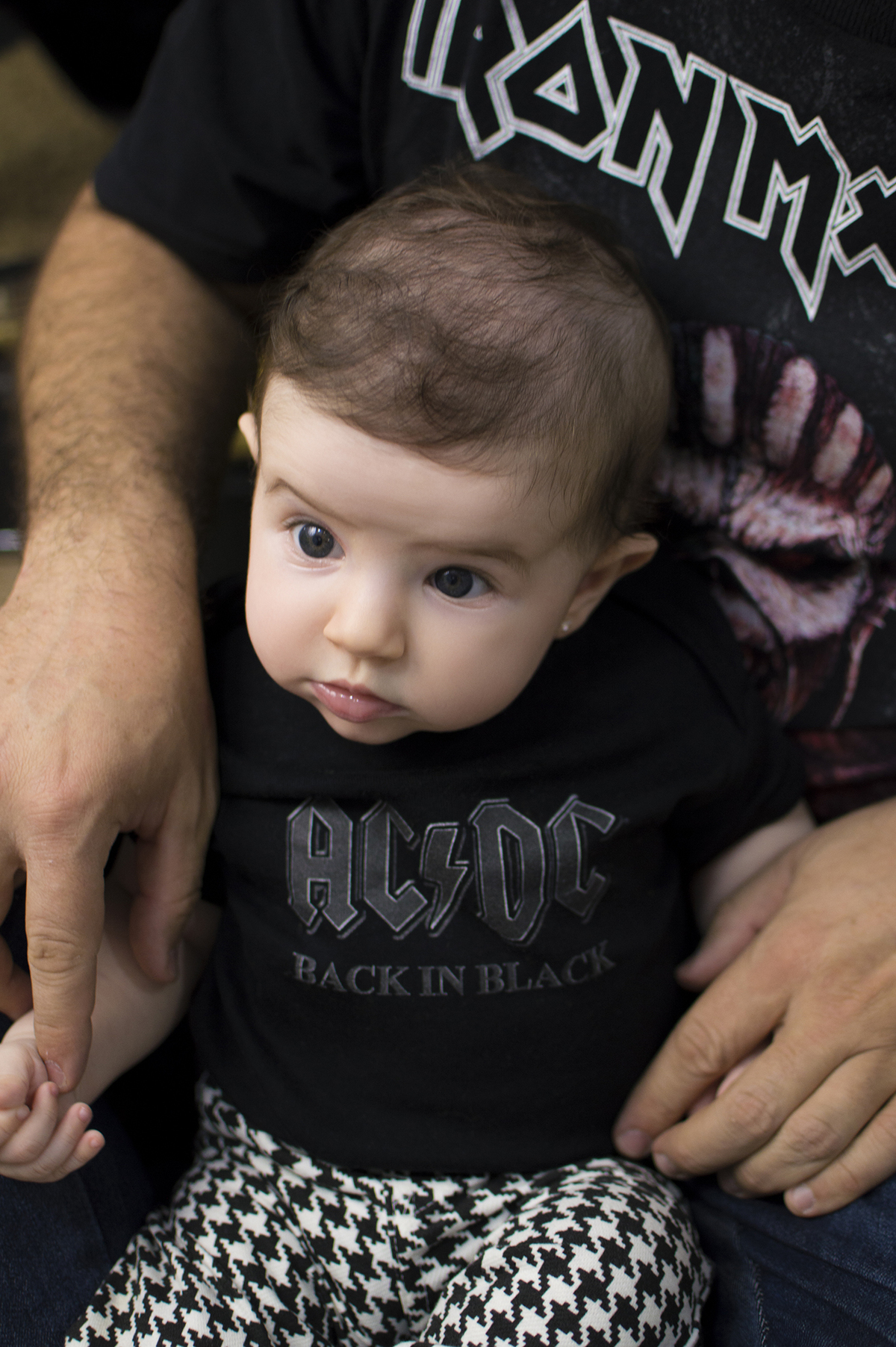 baby girl, fotografia infantil, acompanhamento mensal, família, fotografia de bebês, estúdio para bebês, fotógrafo de família, fotógrafo de crianças, newborn bariri e jaú, rock and roll baby, rock baby