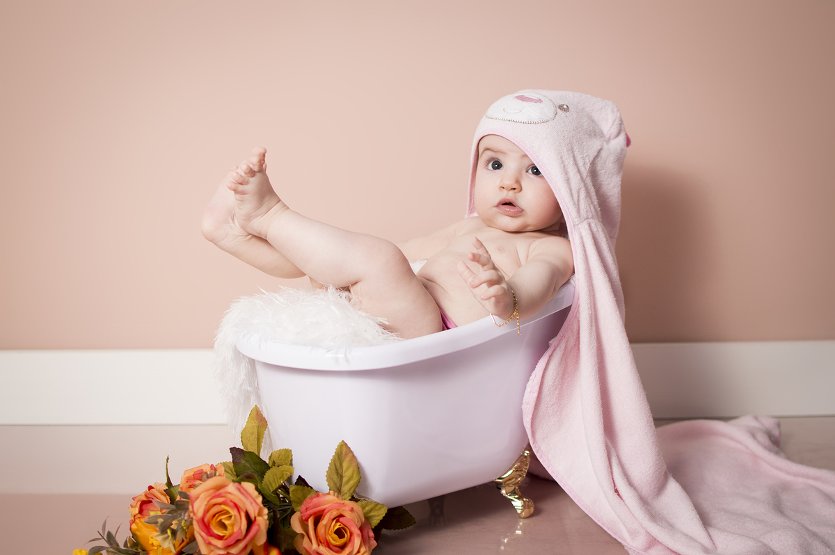 baby girl, fotografia infantil, acompanhamento mensal, família, fotografia de bebês, estúdio para bebês, fotógrafo de família, fotógrafo de crianças, newborn bariri e jaú, baby shower, banho de bebê, hora do banho, ensaio bebê banheira