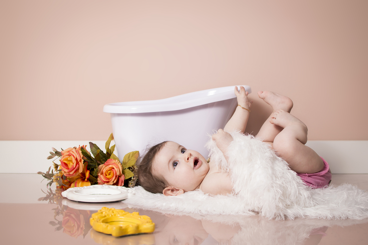baby girl, fotografia infantil, acompanhamento mensal, família, fotografia de bebês, estúdio para bebês, fotógrafo de família, fotógrafo de crianças, newborn bariri e jaú, baby shower, banho de bebê, hora do banho, ensaio bebê banheira