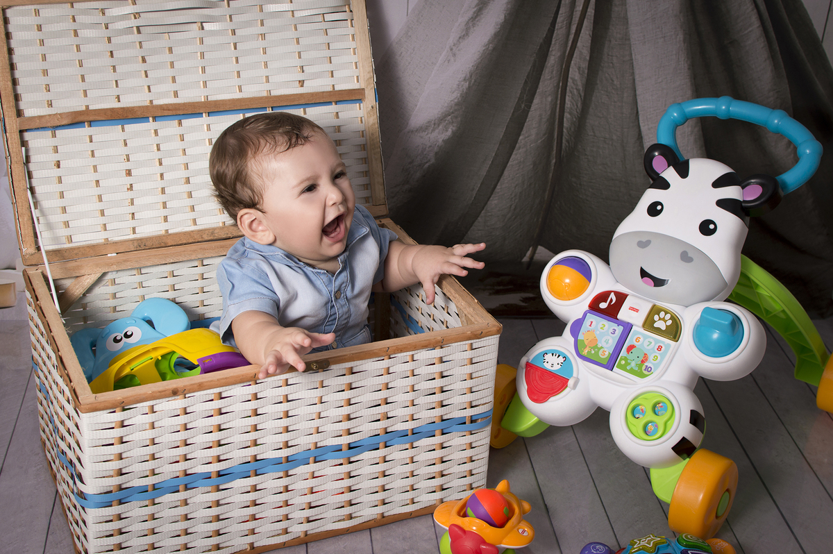 acompanhamento mensal bebês, fotografia de bebês, fotografia de família, bebês, estúdio newborn e bebês, estúdio de família, fotografia,  quarto de brinquedos, brinquedos, quarto de criança