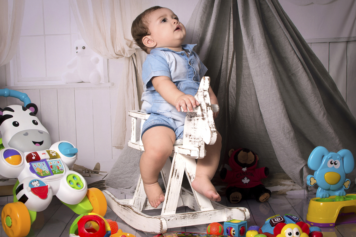 acompanhamento mensal bebês, fotografia de bebês, fotografia de família, bebês, estúdio newborn e bebês, estúdio de família, fotografia,  quarto de brinquedos, brinquedos, quarto de criança