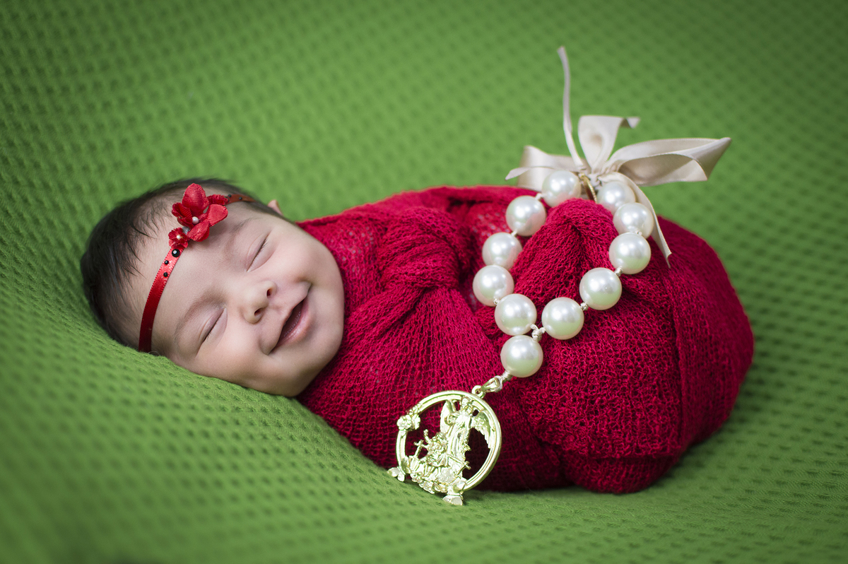 newborn, arte com recém nascidos, fotografia newborn, fotógrafo newborn, fotógrafo de família, fotógrafo do amor, estúdio fotográfico infantil, newborn de menina, pai de menina, mãe de menina