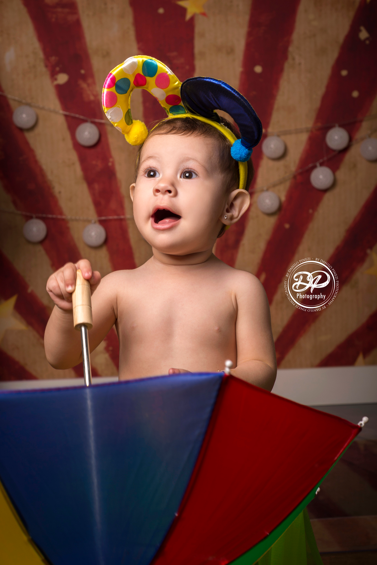 acompanhamento mensal de bebê, newborn, fotógrafo de família e bebês, estúdio fotográfico jaú, estúdio fotográfico Bariri, fotógrafo newborn, newborn, acompanhamento fotográfico, fotografias especiais, ensaios especiais, circo, palhaço, alegria