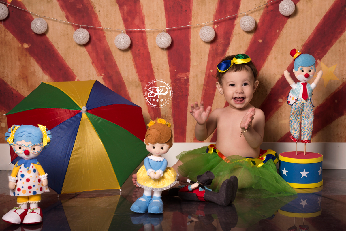 acompanhamento mensal de bebê, newborn, fotógrafo de família e bebês, estúdio fotográfico jaú, estúdio fotográfico Bariri, fotógrafo newborn, newborn, acompanhamento fotográfico, fotografias especiais, ensaios especiais, circo, palhaço, alegria