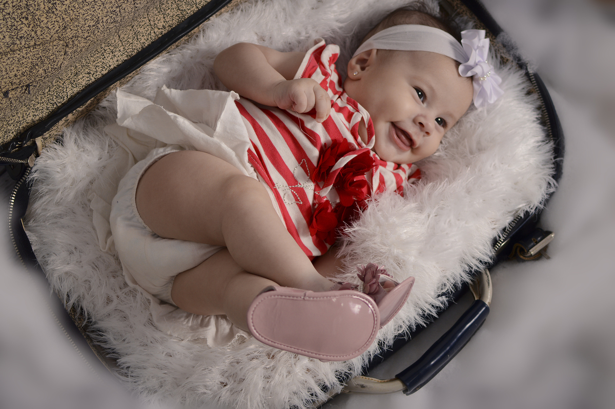 fotografia infantil, fotografia de bebês, fotografia de família, estúdio fotográfico infantil, fotógrafo de amor, aviador, avião, ensaio avião, mala viagem bebê