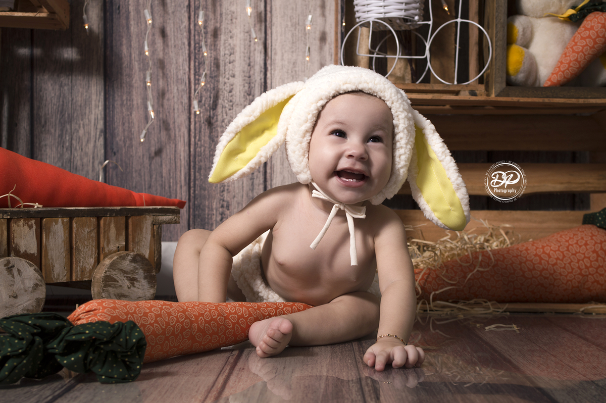 acompanhamento mensal de bebê, newborn, fotógrafo de família e bebês, estúdio fotográfico jaú, estúdio fotográfico Bariri, fotógrafo newborn, newborn, acompanhamento fotográfico, fotografias especiais, ensaios especiais, páscoa, coelhinha da páscoa