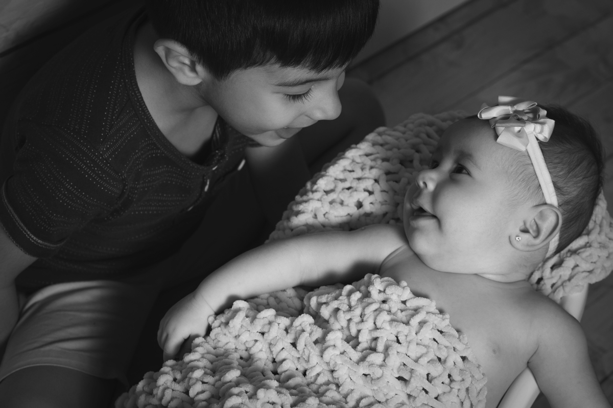 fotografia infantil, fotografia de bebês, fotografia de família, estúdio fotográfico infantil, fotógrafo de amor, ensaio banheira, hora do banho.