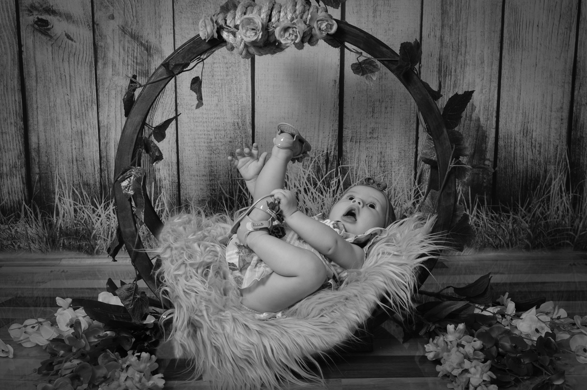 fotografia infantil, fotografia de bebês, fotografia de família, estúdio fotográfico infantil, fotógrafo de amor, ensaio primavera, flores, balanço flores bebê