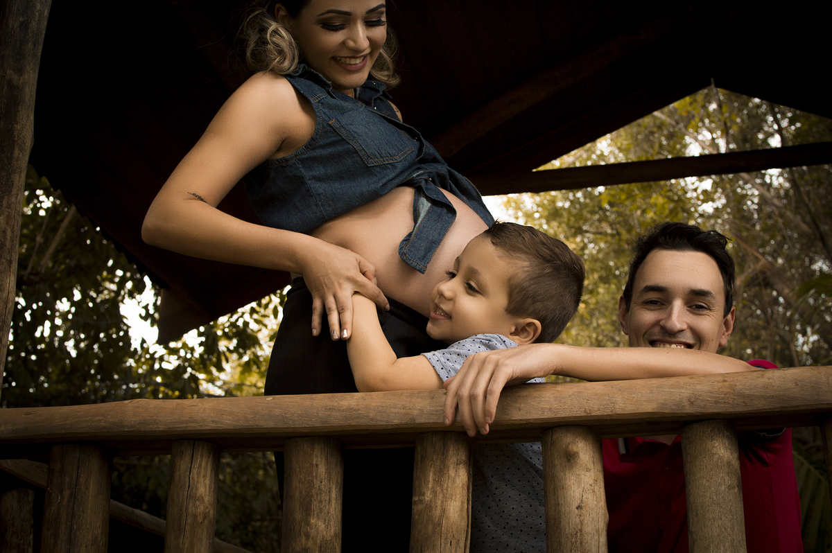 Gestante, ensaio gestante, ensaio casal, ensaio família, fotografia de família, amor, gestação, fotografia profissional, jardim,  Bariri, maitê, família, felicidade, fotografias do coração, Danilo Pinezi Fotografia, Estúdio 173