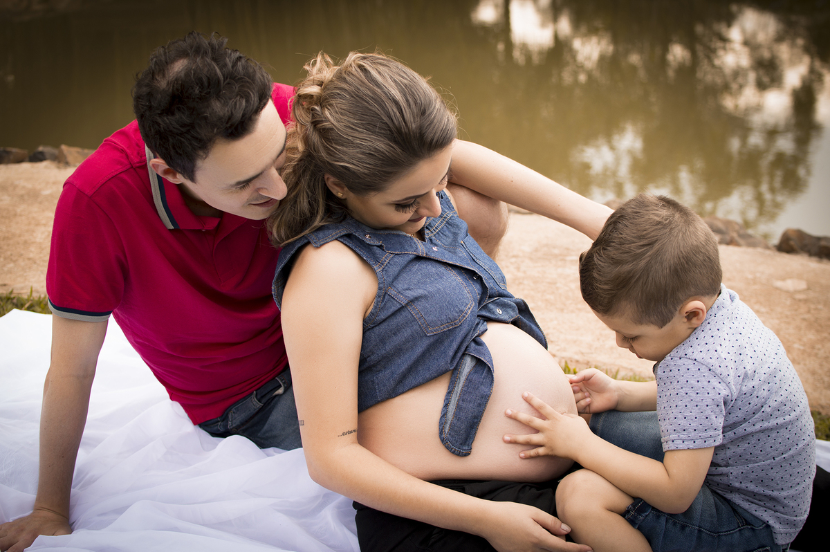 Gestante, ensaio gestante, ensaio casal, ensaio família, fotografia de família, amor, gestação, fotografia profissional, jardim,  Bariri, maitê, família, felicidade, fotografias do coração, Danilo Pinezi Fotografia, Estúdio 173