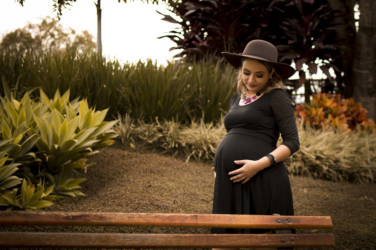 Gestante, ensaio gestante, ensaio casal, ensaio família, fotografia de família, amor, gestação, fotografia profissional, jardim,  Bariri, maitê, família, felicidade, fotografias do coração, Danilo Pinezi Fotografia, Estúdio 173