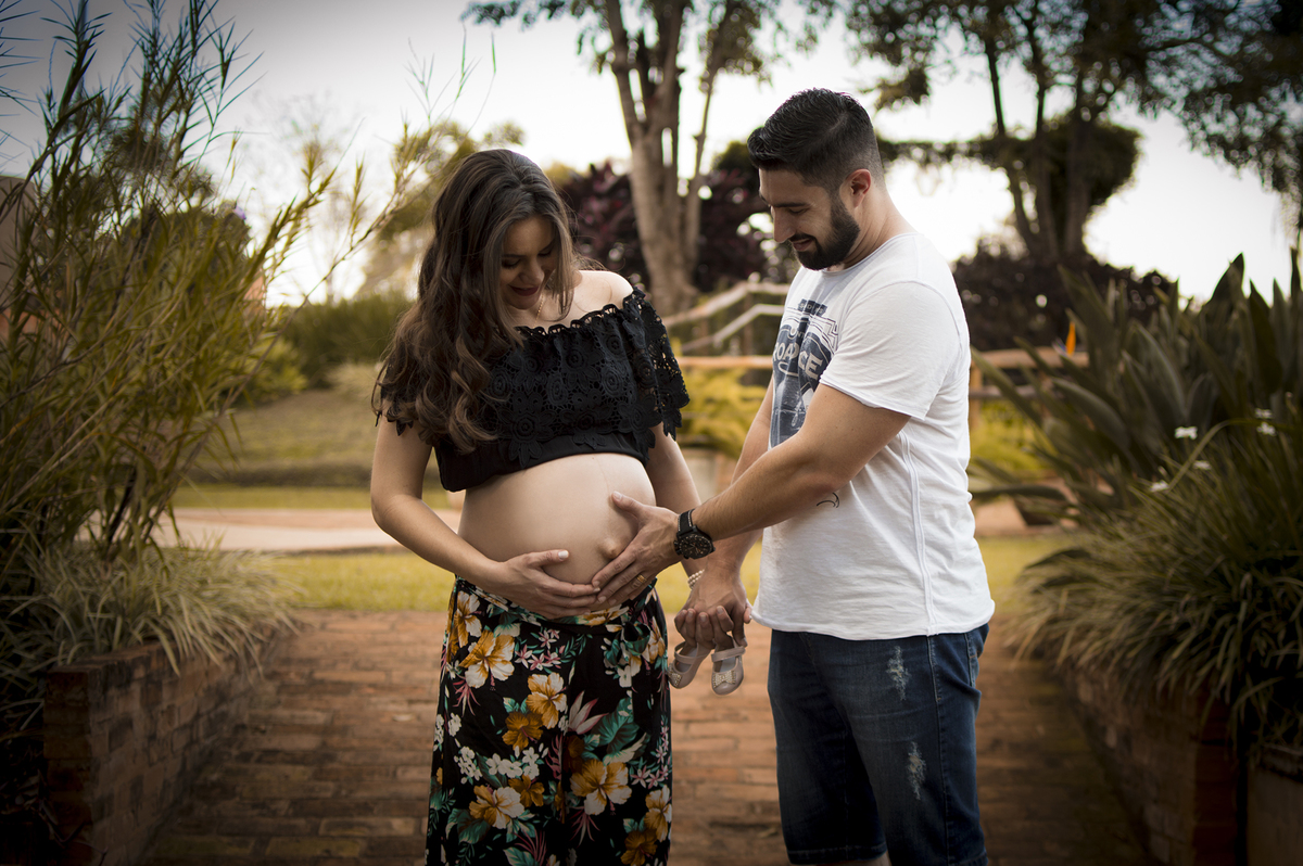 gestante, ensaio gestante, ensaio de pais, a espera, gravidez, fotos de gravidez, pais e filhos, amor, fotos de gestante Bariri, fotos gestante Jaú