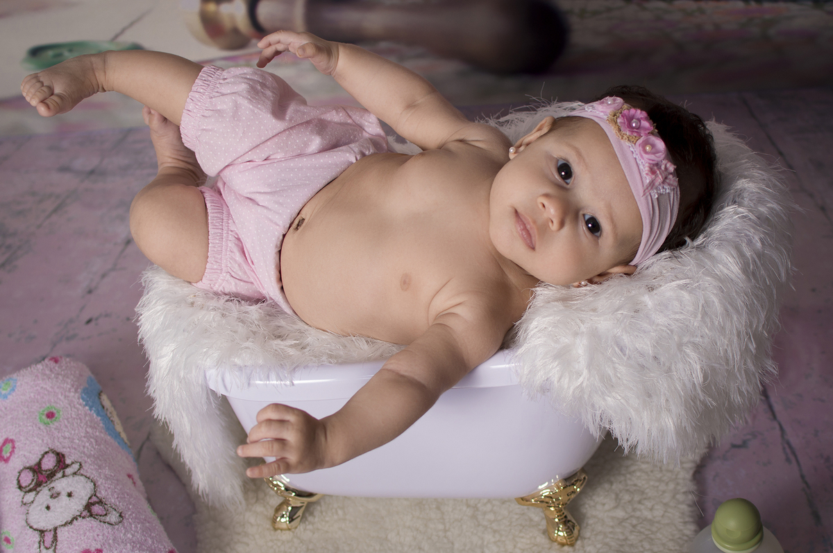 Acompanhamento mensal bebê, fotografia de bebês, fotógrafo de bebês, fotógrafo newborn, estúdio fotográfico de bebês, estúdio fotográfico de família, fotos de família.