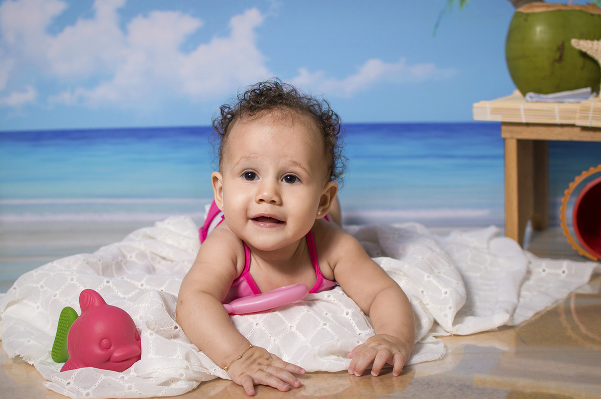 Acompanhamento mensal, fotografia de família, fotografia de bebês, estúdio fotográfico, newborn, gestantes, fotografia mensal. verão 2019, sol, praia, danilo pinezi fotografia