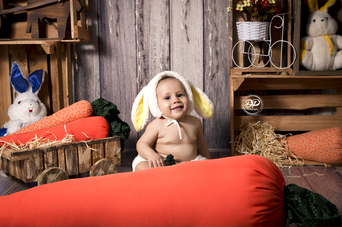 Acompanhamento mensal bebê, fotografia de bebês, fotógrafo de bebês, fotógrafo newborn, estúdio fotográfico de bebês, estúdio fotográfico de família, fotos de família. páscoa, ensaio de páscoa