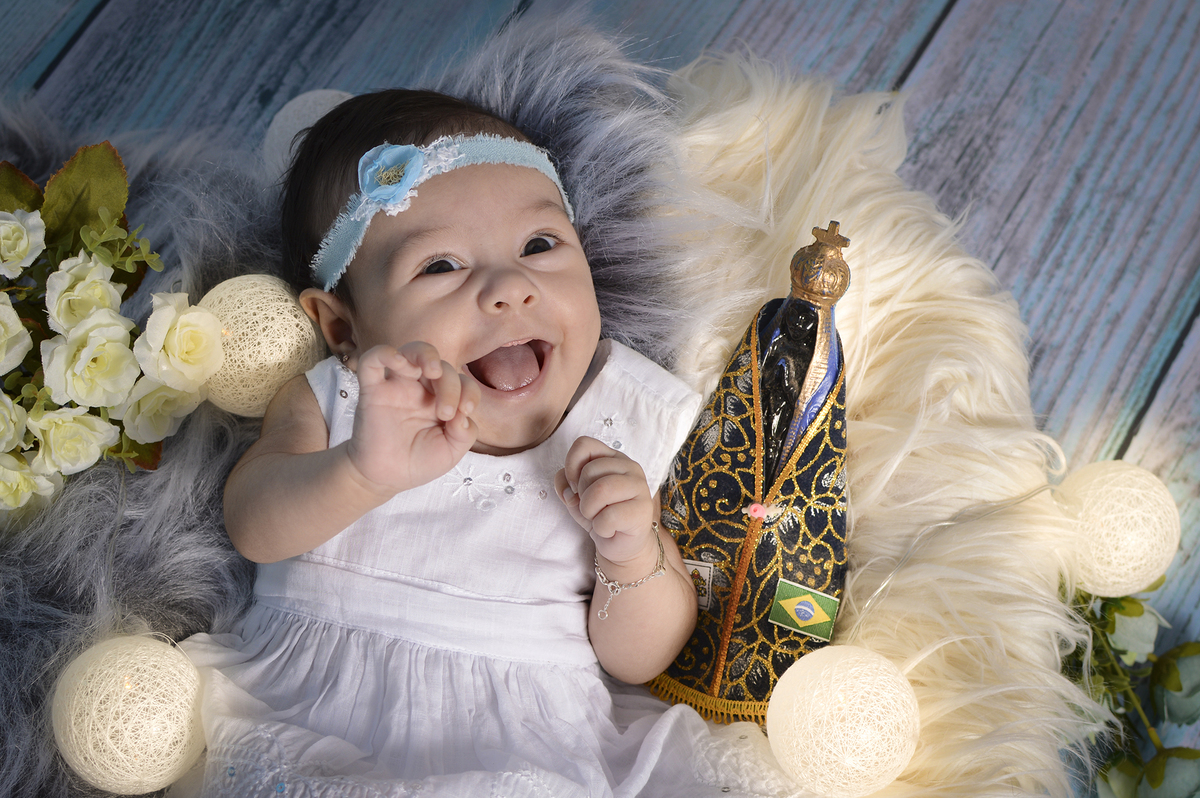 fotografia de bebês, estúdio fotográfico de bebês, recém nascidos, newborn Bariri, Newborn Jaú, fotografia de família, fotógrafo de família, acompanhamento mensal, estúdio fotográfico profissional, Nossa Senhora Aparec, Ensaio religioso, Dia das Crianças