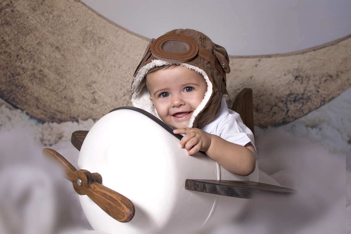 acompanhamento mensal de bebê, newborn, fotógrafo de família e bebês, estúdio fotográfico jaú, estúdio fotográfico Bariri, fotógrafo newborn, newborn, acompanhamento fotográfico, fotografias especiais, ensaios especiais, Aviador, Avião bebê aviador