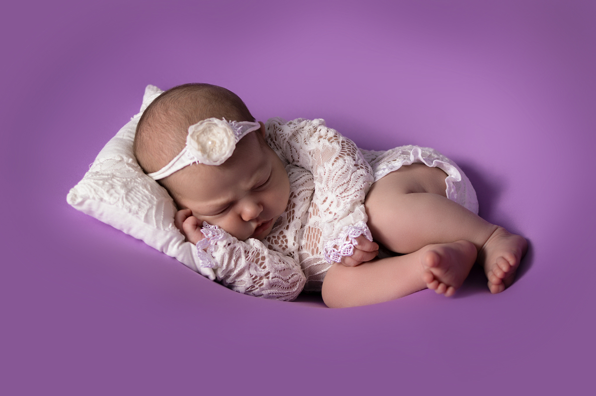 newborn, fotografia newborn, fotógrafo newborn, estúdio newborn, newborn bariri, newborn jaú, newborn região Bauru, danilo pinezi fotografia, newborn de menina, fotografia de recém nascidos, natural newborn interior sp