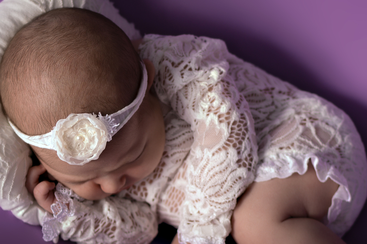 newborn, fotografia newborn, fotógrafo newborn, estúdio newborn, newborn bariri, newborn jaú, newborn região Bauru, danilo pinezi fotografia, newborn de menina, fotografia de recém nascidos, natural newborn interior sp