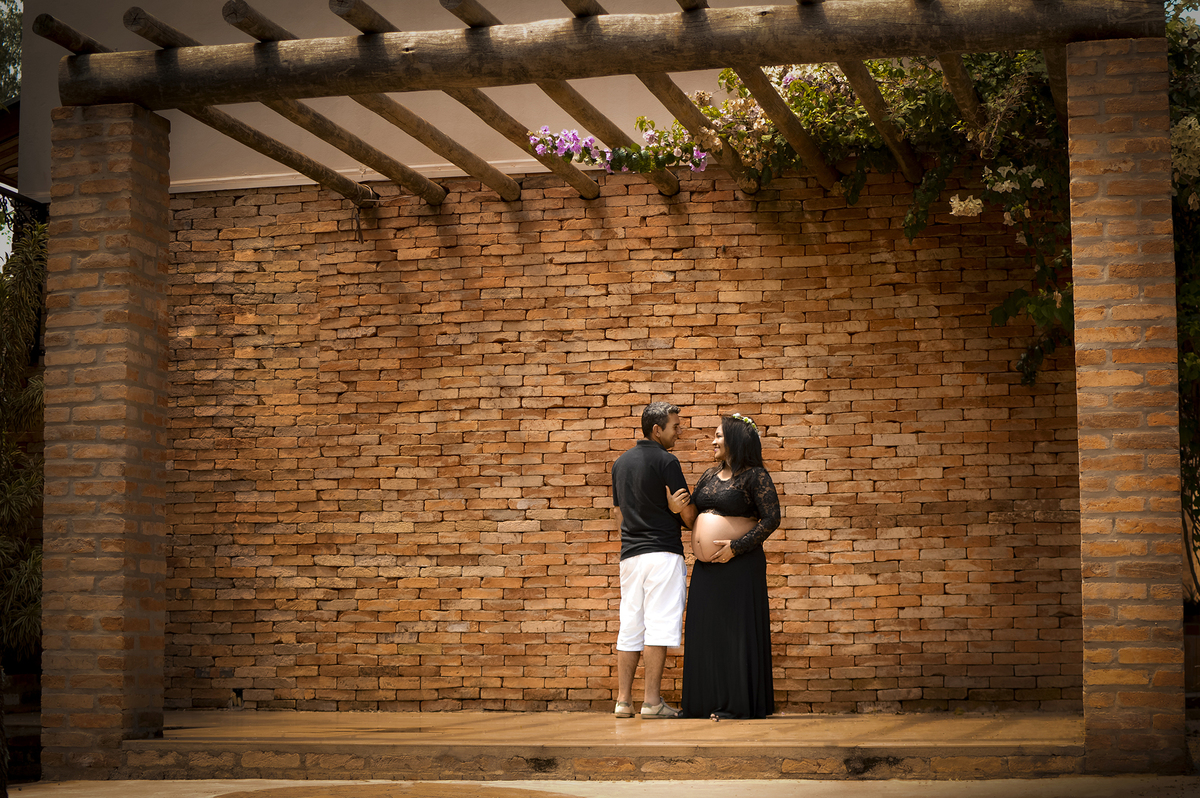 fotografia de família, fotografia de gestantes, ensaio família, ensaio gestante, gestantes, vestido gestante, família, gravidez, fotos de grávida, esperando um filho, fotografias especiais, fotógrafo Bariri, Danilo Pinezi Fotografia, estúdio fotográfico