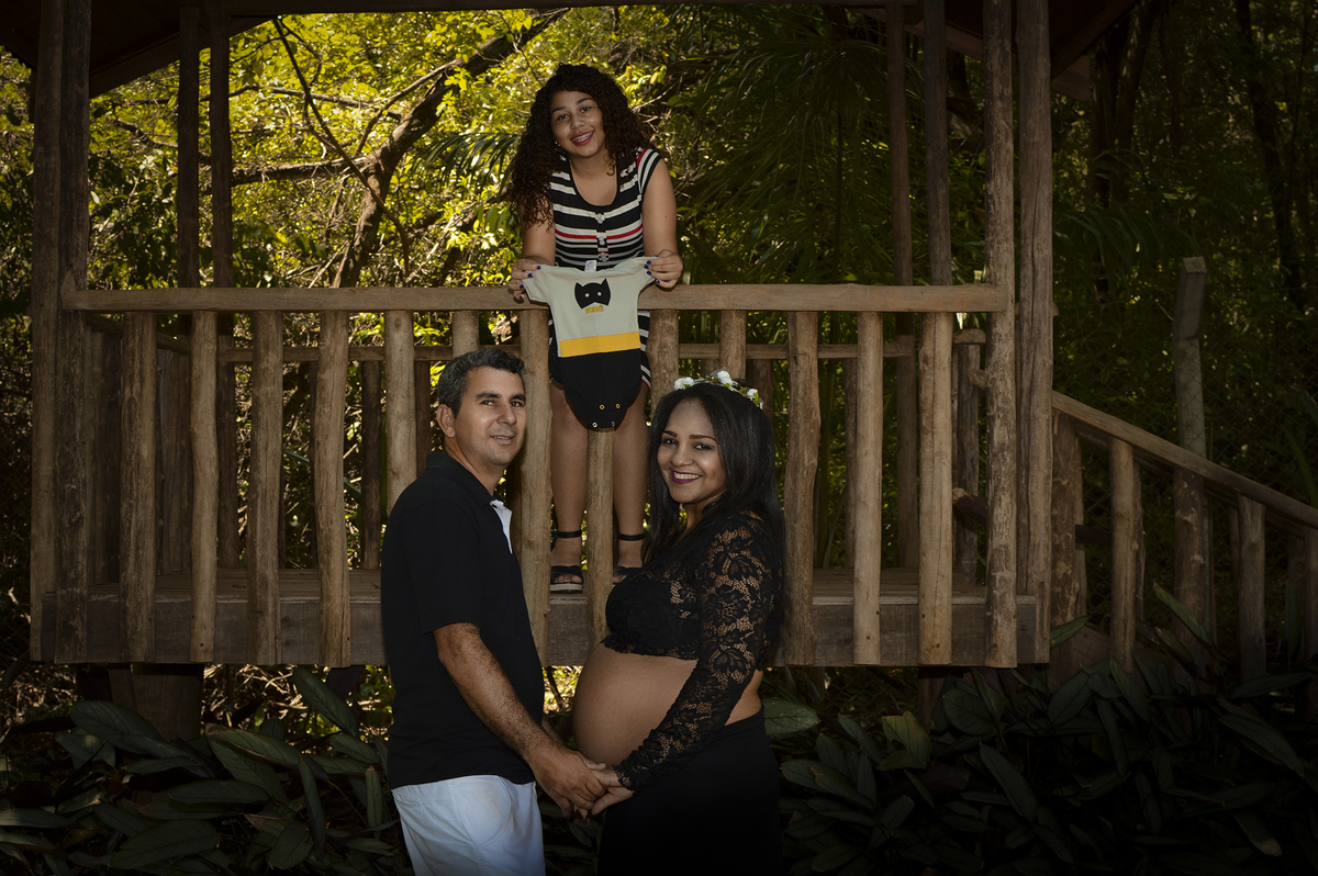 fotografia de família, fotografia de gestantes, ensaio família, ensaio gestante, gestantes, vestido gestante, família, gravidez, fotos de grávida, esperando um filho, fotografias especiais, fotógrafo Bariri, Danilo Pinezi Fotografia, estúdio fotográfico