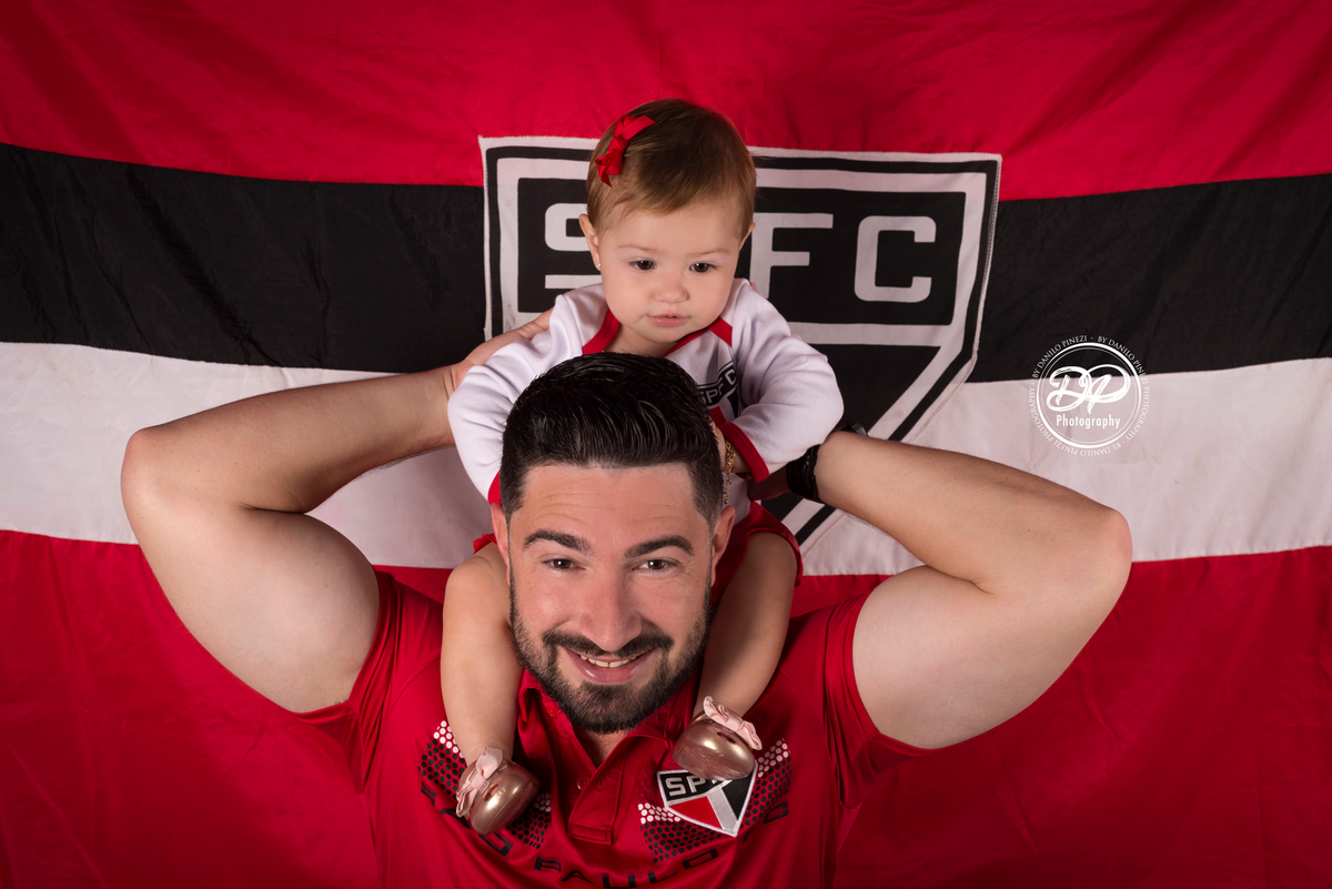 fotografia de bebês, estúdio de bebês, fotógrafo de família, acompanhamento mensal, Danilo Pinezi Fotografia, fotógrafo newborn, time do coração, São Paulo Futebol Clube