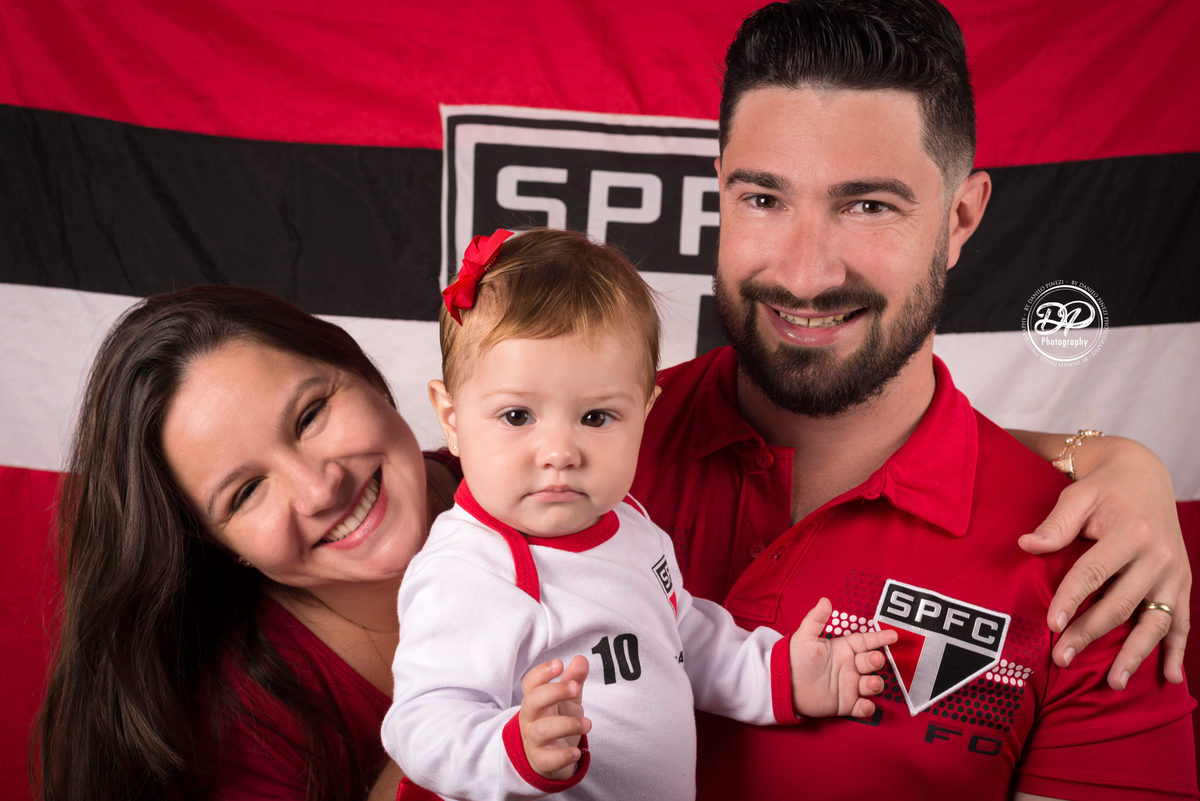 fotografia de bebês, estúdio de bebês, fotógrafo de família, acompanhamento mensal, Danilo Pinezi Fotografia, fotógrafo newborn, time do coração, São Paulo Futebol Clube