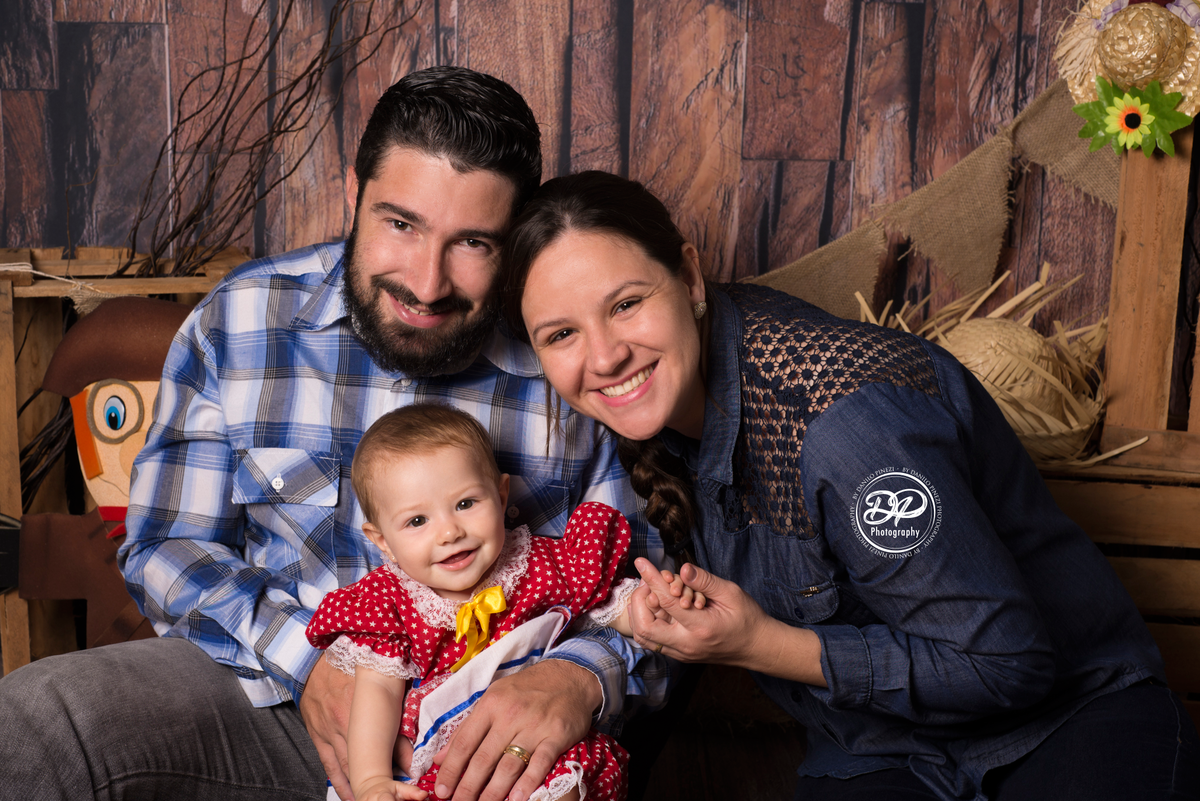 fotografia de bebês, estúdio de bebês, fotógrafo de família, acompanhamento mensal, Danilo Pinezi Fotografia, fotógrafo newborn, Ensaio caipira infantil