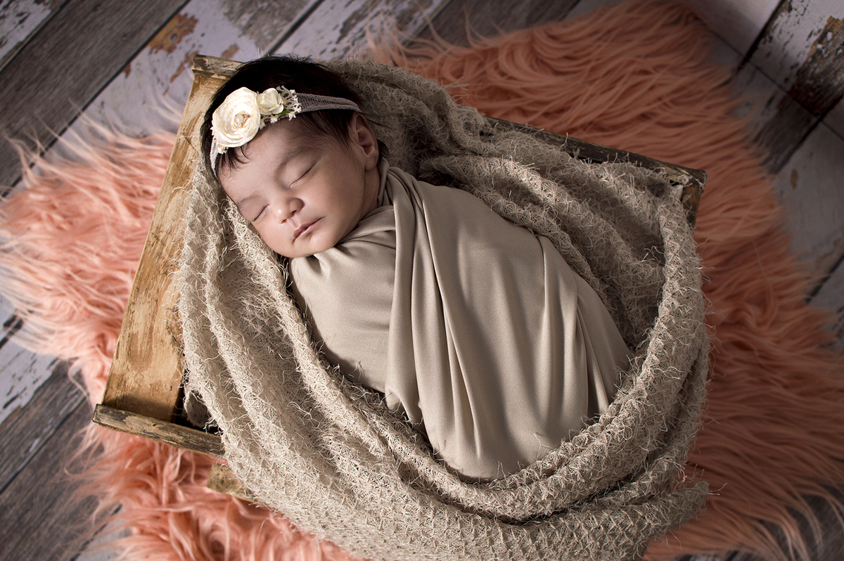 danilo pinezi estúdio Fotográfico, newborn, fotografia de recém nascidos e bebês, fotografia de família, fotógrafo newborn profissional, arte com recém nascidos, bebês, estúdio fotográfico de bebês em jaú e bariri