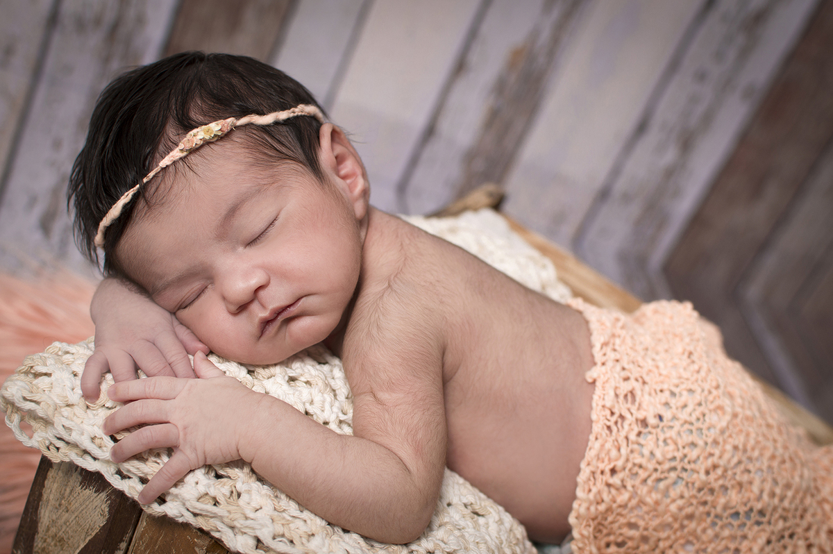 danilo pinezi estúdio Fotográfico, newborn, fotografia de recém nascidos e bebês, fotografia de família, fotógrafo newborn profissional, arte com recém nascidos, bebês, estúdio fotográfico de bebês em jaú e bariri