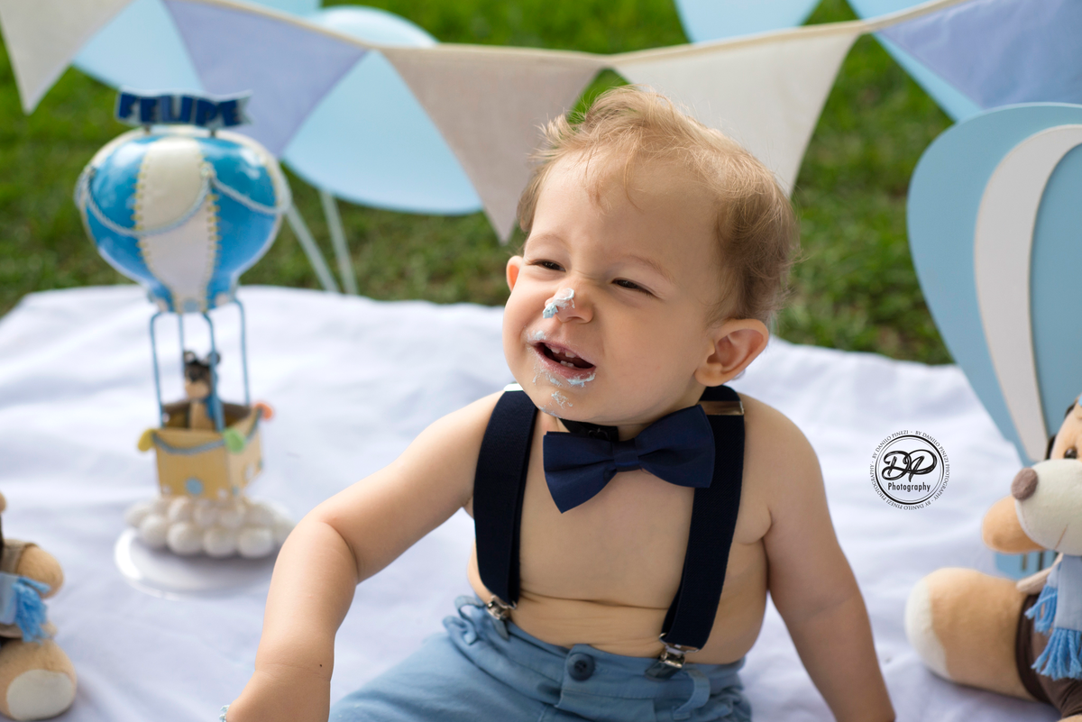 Smash the cake com Balão e ursos aviadores de menino feito pelo Fotógrafo Danilo Pinezi em Bariri/SP