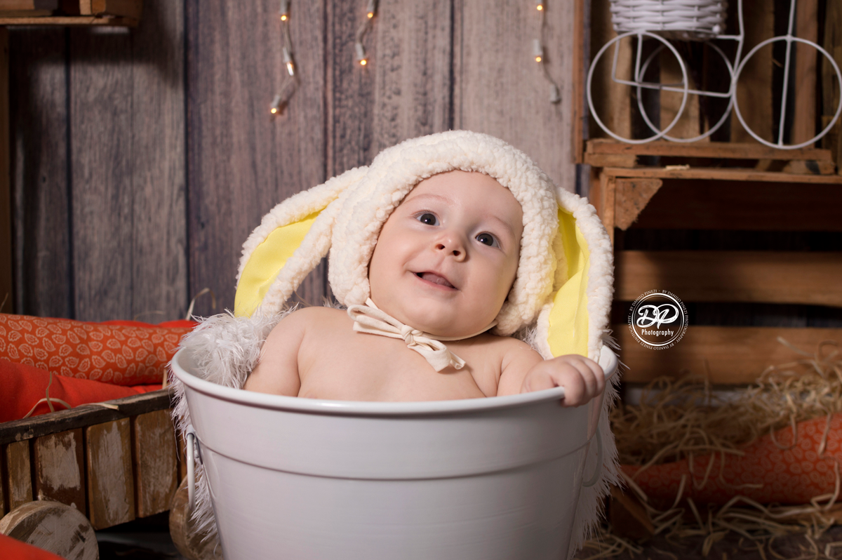 acompanhamento mensal de bebês, danilo pinezi fotografia, estúdio de bebês, estúdio gestante, estúdio família, fotografia de recém nascidos, estúdio newborn. páscoa, ensaio de páscoa.