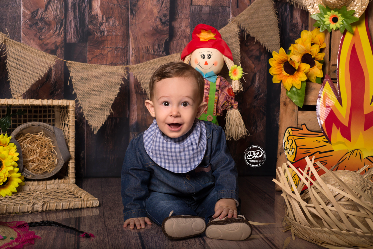 newborn, acompanhamento mensal, fotografia de bebês, fotografia de família, família, bebês, ensaios de bebês, festa caipira, ensaio junino