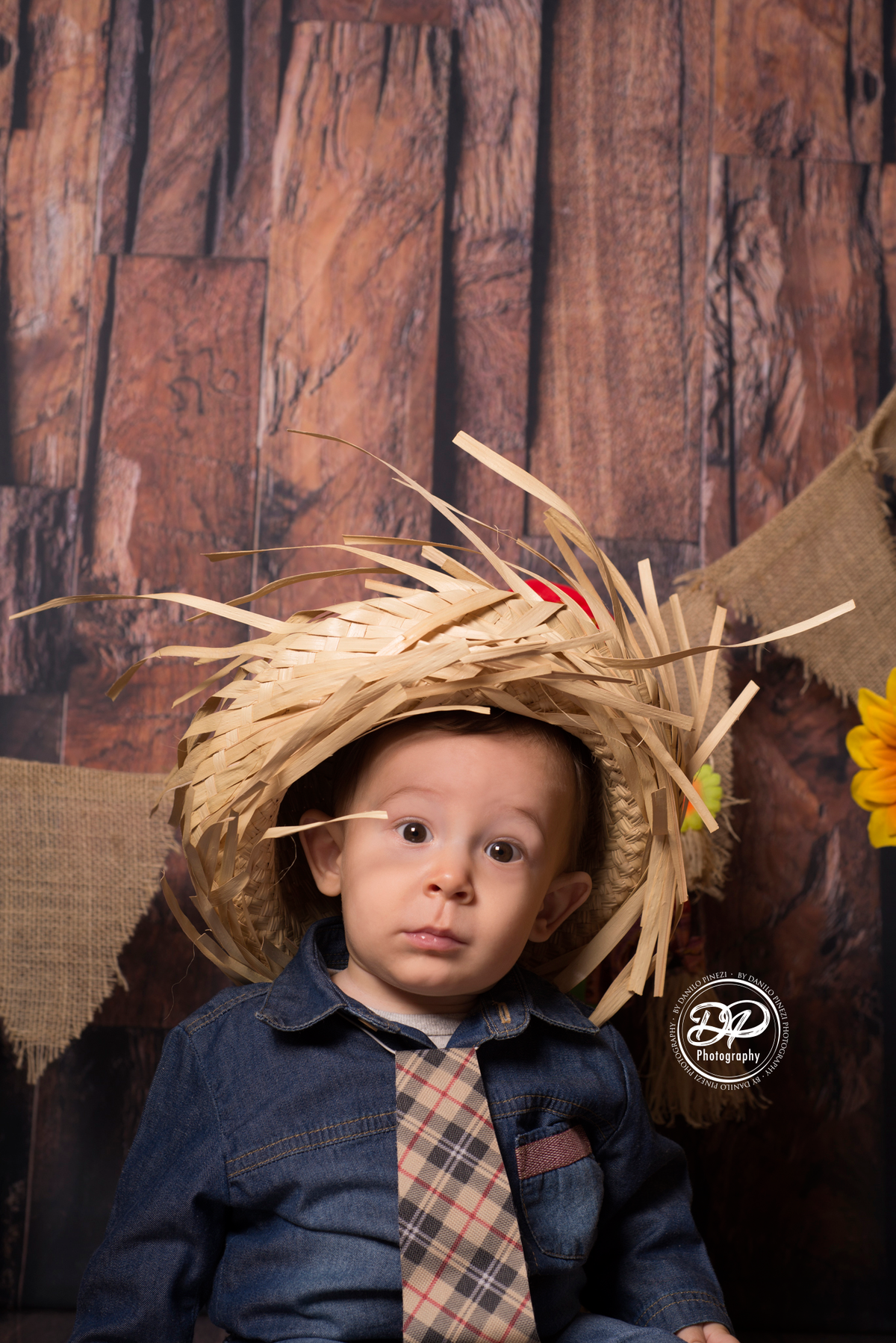 newborn, acompanhamento mensal, fotografia de bebês, fotografia de família, família, bebês, ensaios de bebês, festa caipira, ensaio junino