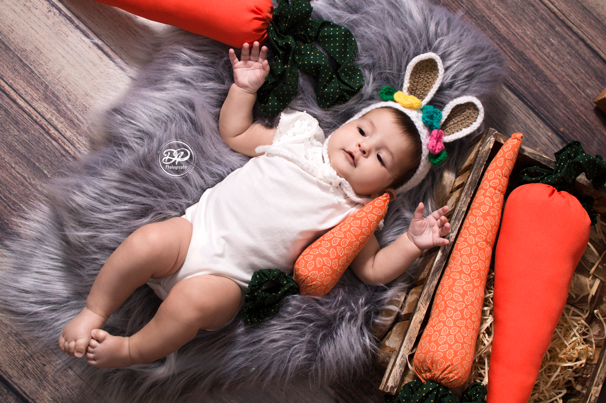 newborn, fotografia de bebês, acompanhamento mensal, danilo pinezi fotografia, fotografia de familia, Danilo Pinezi Estúdio Fotográfico, ensaio de páscoa, coelhinha de páscoa