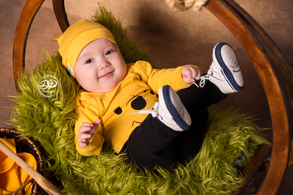 newborn, acompanhamento mensal, fotografia de bebês, fotografia de família, família, bebês, ursinho pooh