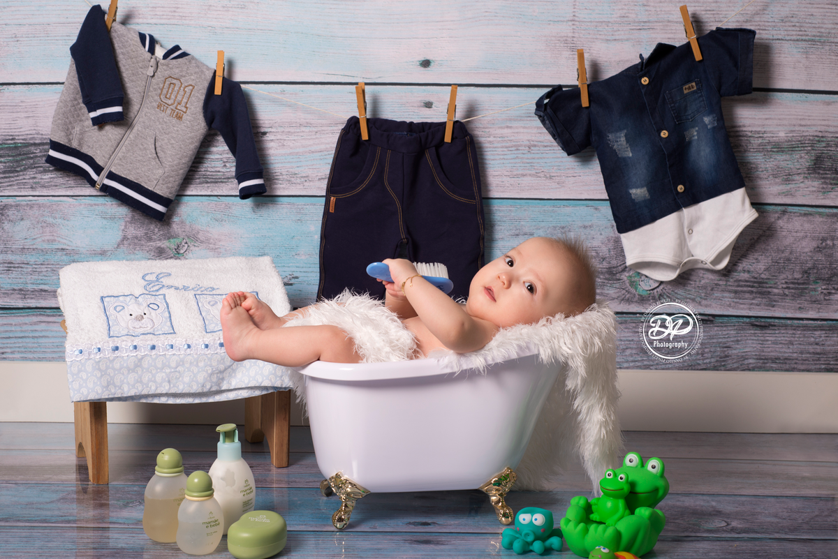newborn, acompanhamento mensal, fotografia de bebês, fotografia de família, família, bebês, hora do banho