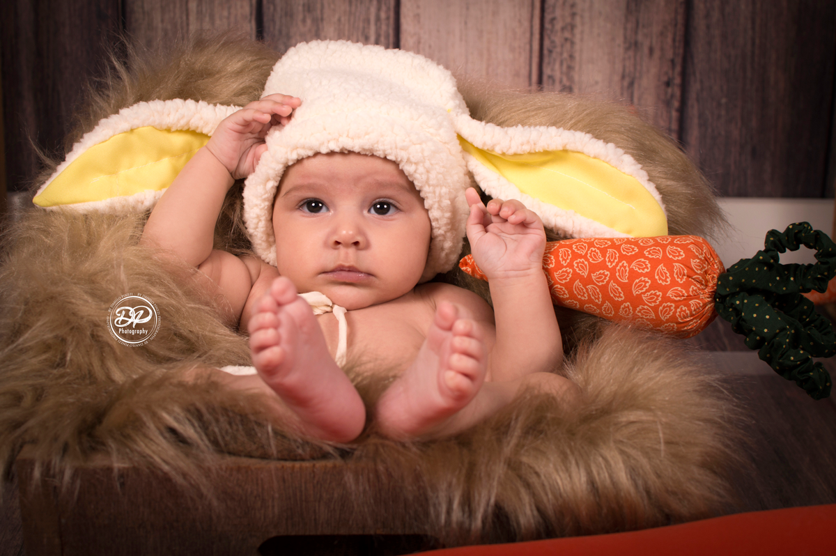 acompanhamento mensal de bebês, estúdio especializado em newborn, fotografia de recém nascidos, ensaios especiais, fotógrafo de família, estúdio fotográfico em Bariri/jaú, páscoa