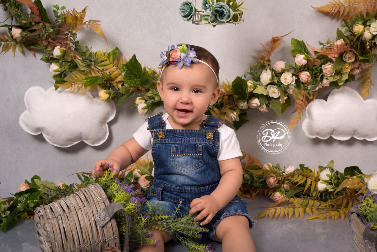 acompanhamento mensal de bebês, estúdio especializado em newborn, fotografia de recém nascidos, ensaios especiais, fotógrafo de família, estúdio fotográfico em Bariri/jaú, Sessão primevara