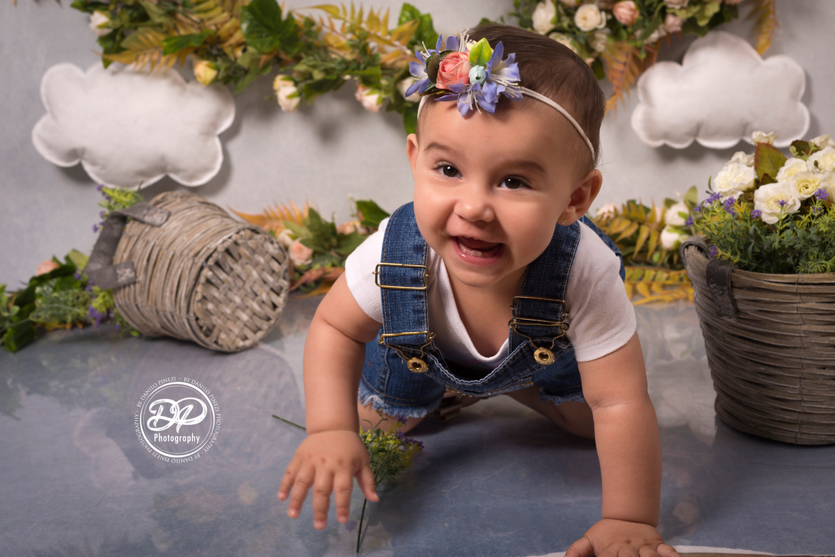 acompanhamento mensal de bebês, estúdio especializado em newborn, fotografia de recém nascidos, ensaios especiais, fotógrafo de família, estúdio fotográfico em Bariri/jaú, Sessão primevara