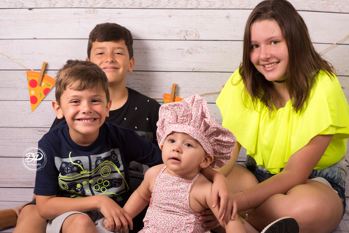 acompanhamento mensal de bebês, estúdio especializado em newborn, fotografia de recém nascidos, ensaios especiais, fotógrafo de família, estúdio fotográfico em Bariri/jaú, Mini Chef, ensaio de cozinheira com primos