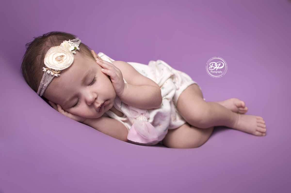 acompanhamento mensal de bebês, estúdio especializado em newborn, fotografia de recém nascidos, ensaios especiais, fotógrafo de família, estúdio fotográfico em Bariri/jaú